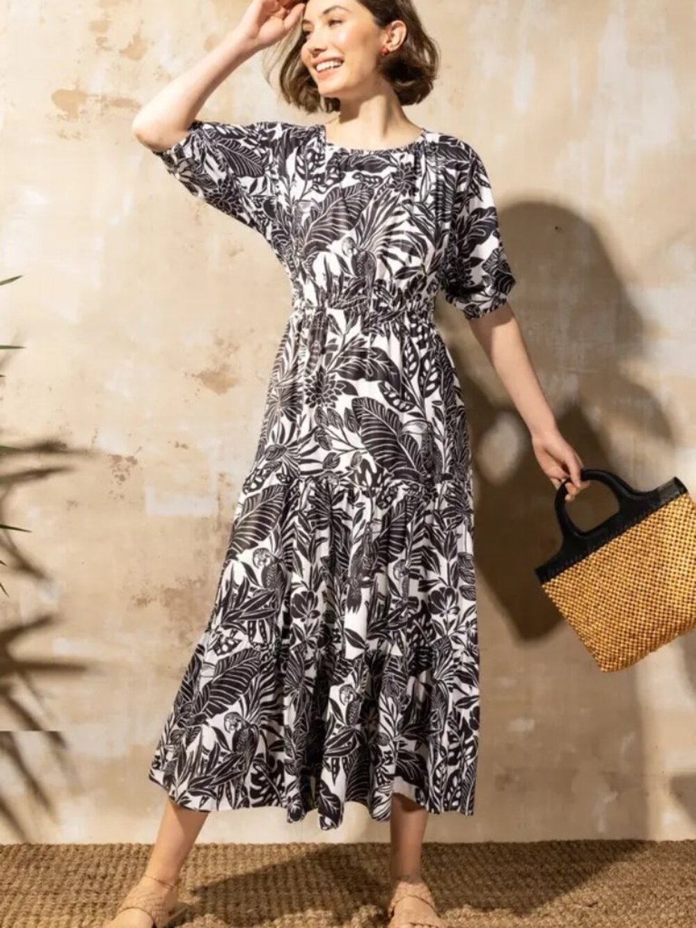 MOTT50  Stella Midi Dress Moonlit Tropics Small